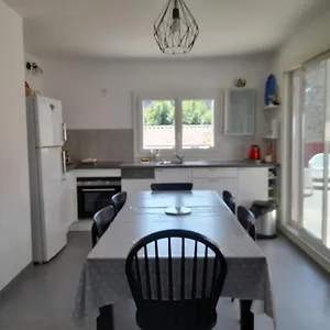  Appartement Grande Terrasse Et Vue Sur Le Site Antique Frankrijk
